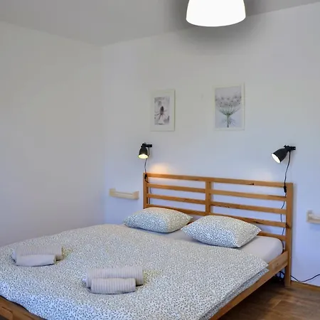 Jcamp * Nove Mesto pod Smrkem